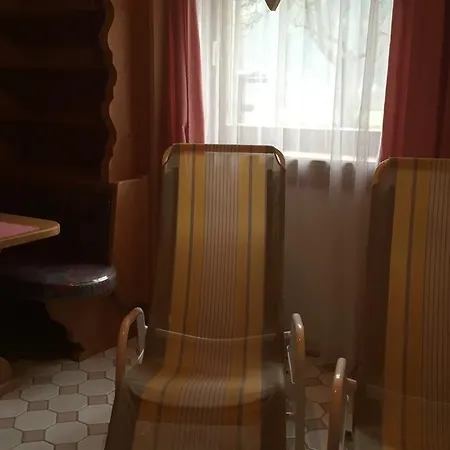 Enzian Apartment *
