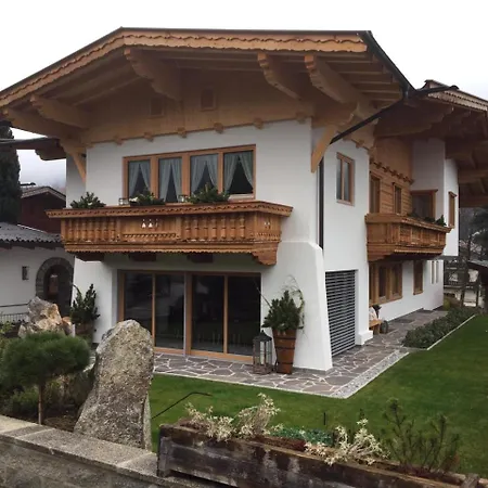 Enzian * Aschau Im Zillertal